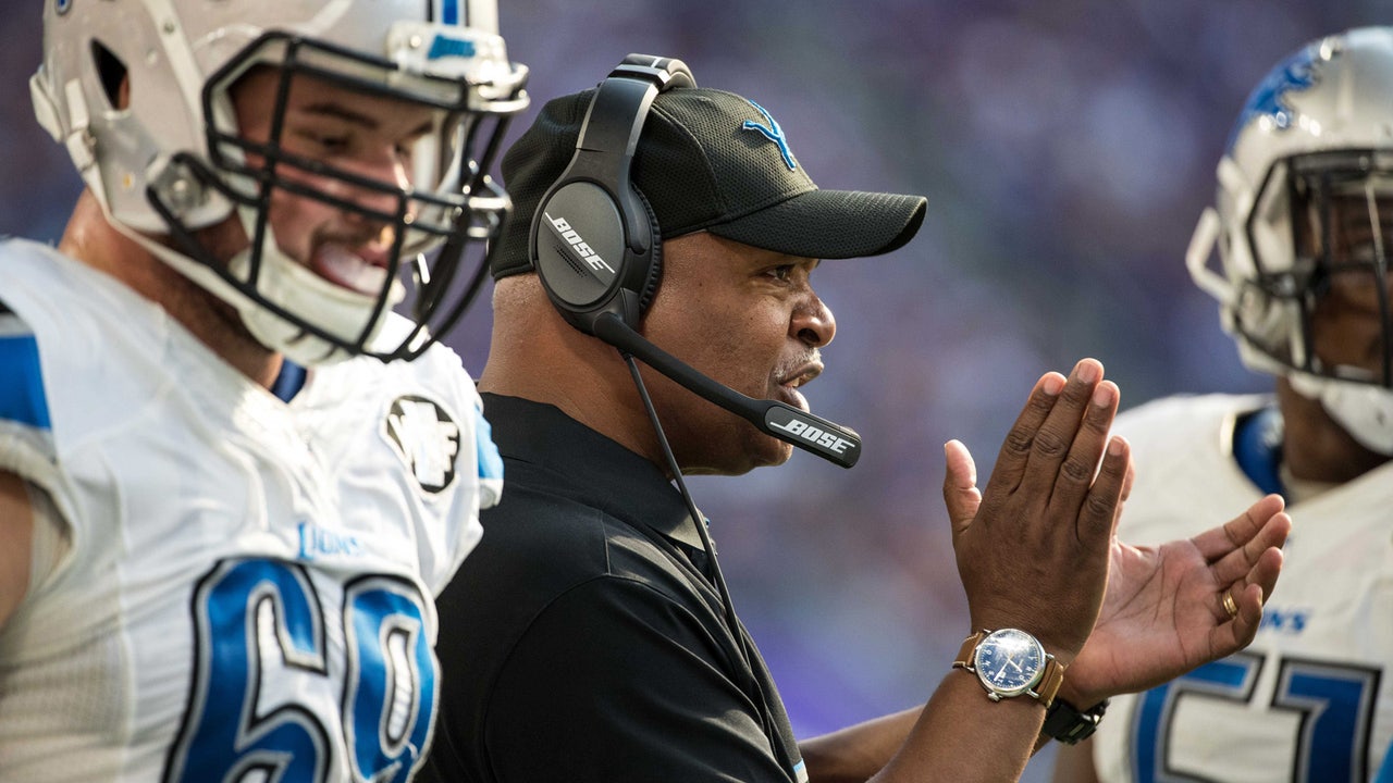 Lions enter stretch with chance at elusive division title